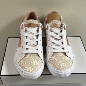 Guess White and Gold Patterned Sneakers